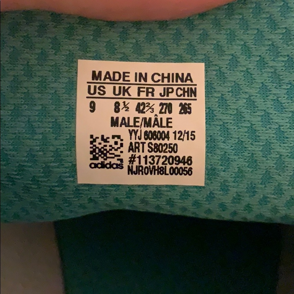 Stan Smith’s - Size 9 Monochromatic/Reflective - Picture 7 of 8